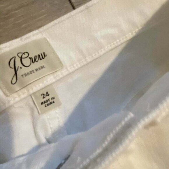 J. Crew G1270 White Denim Jean Skirt Raw Hem Mini Short Size 24 - Picture 3 of 8